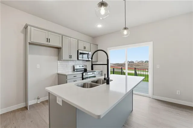 $432,780 | 9633 North Colrain Avenue, Kansas City, MO 64154