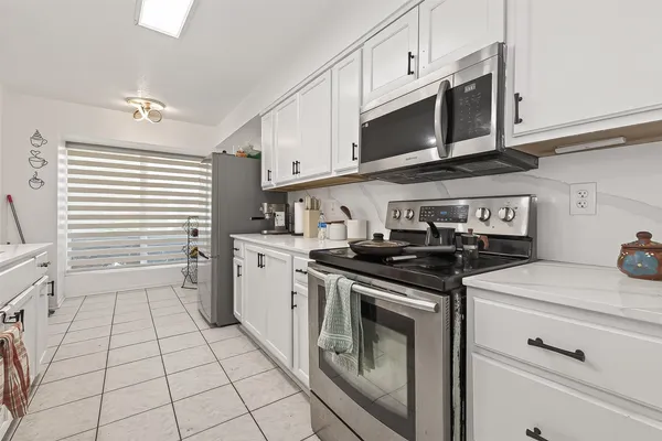 $165,000 | 8478 Ariel Street, Unit 61, Houston, TX 77074