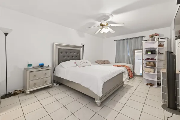 $165,000 | 8478 Ariel Street, Unit 61, Houston, TX 77074
