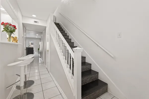 $165,000 | 8478 Ariel Street, Unit 61, Houston, TX 77074