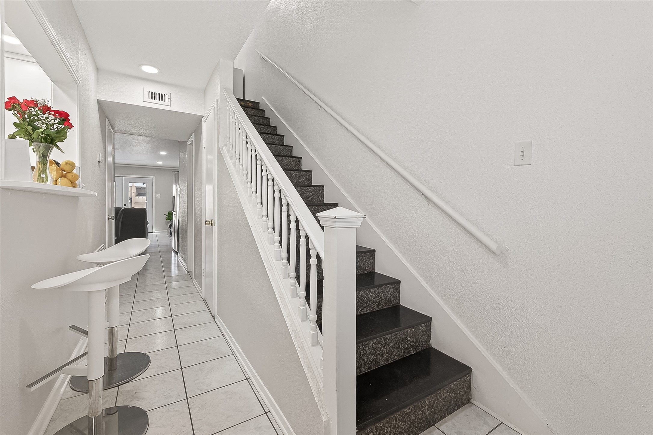 8478 Ariel Street, Unit 61 Houston, TX 77074 - Photo 6 of 27 a view of entryway and hall