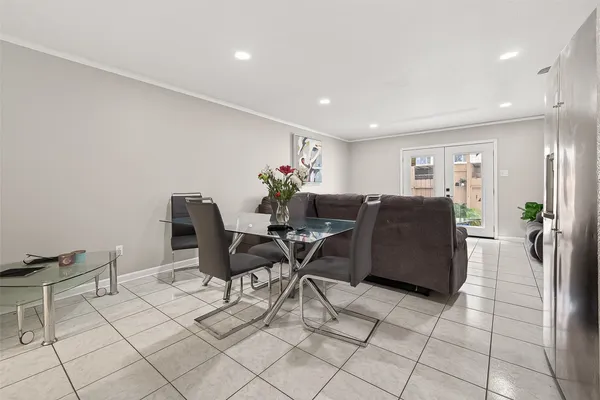 $165,000 | 8478 Ariel Street, Unit 61, Houston, TX 77074