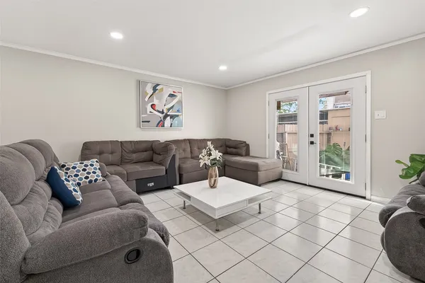 $165,000 | 8478 Ariel Street, Unit 61, Houston, TX 77074