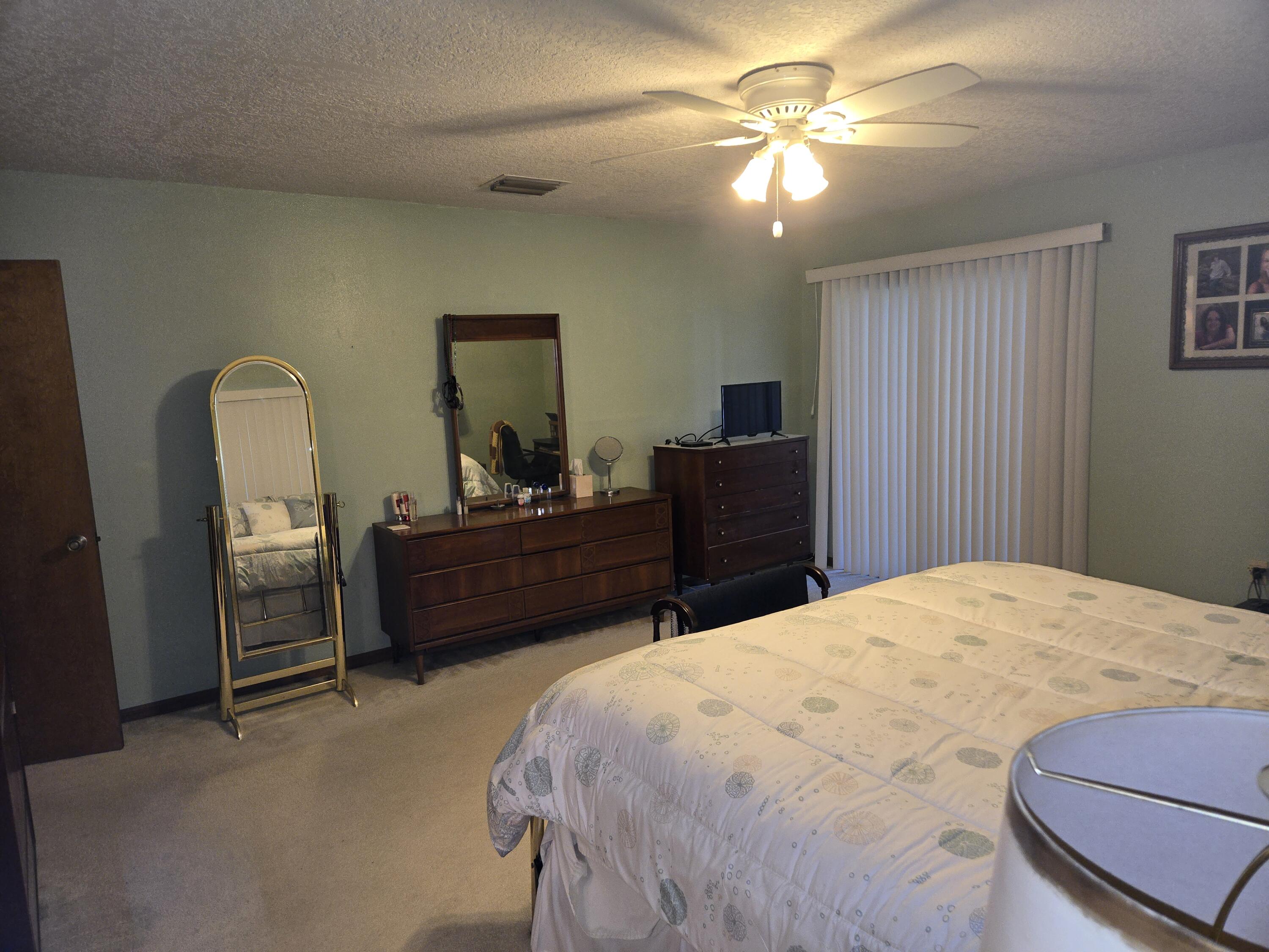 1453 Southwest 18th Terrace Okeechobee, FL 34974 - Photo 14 of 32 20250926_133639