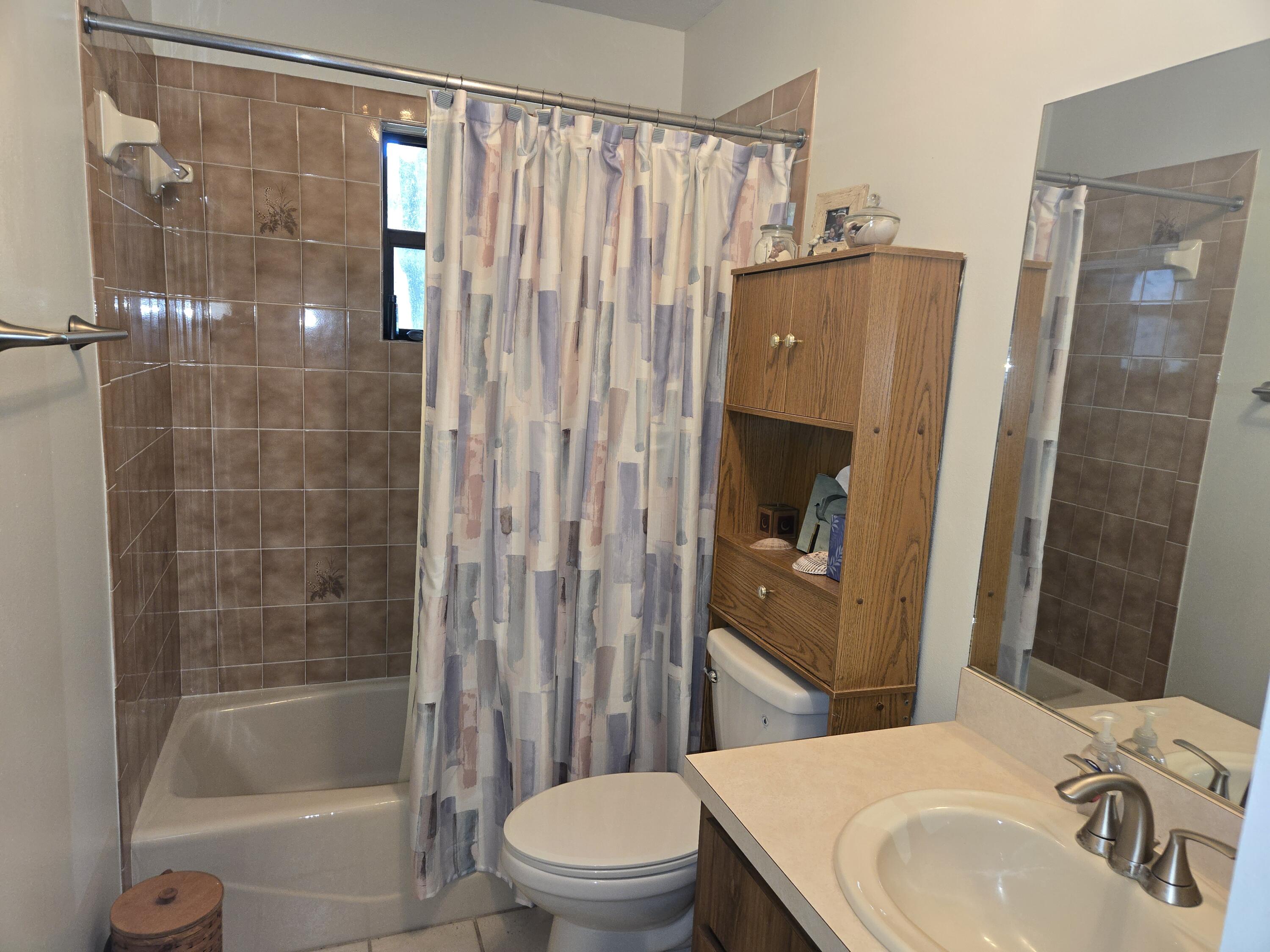 1453 Southwest 18th Terrace Okeechobee, FL 34974 - Photo 22 of 32 20250926_134407