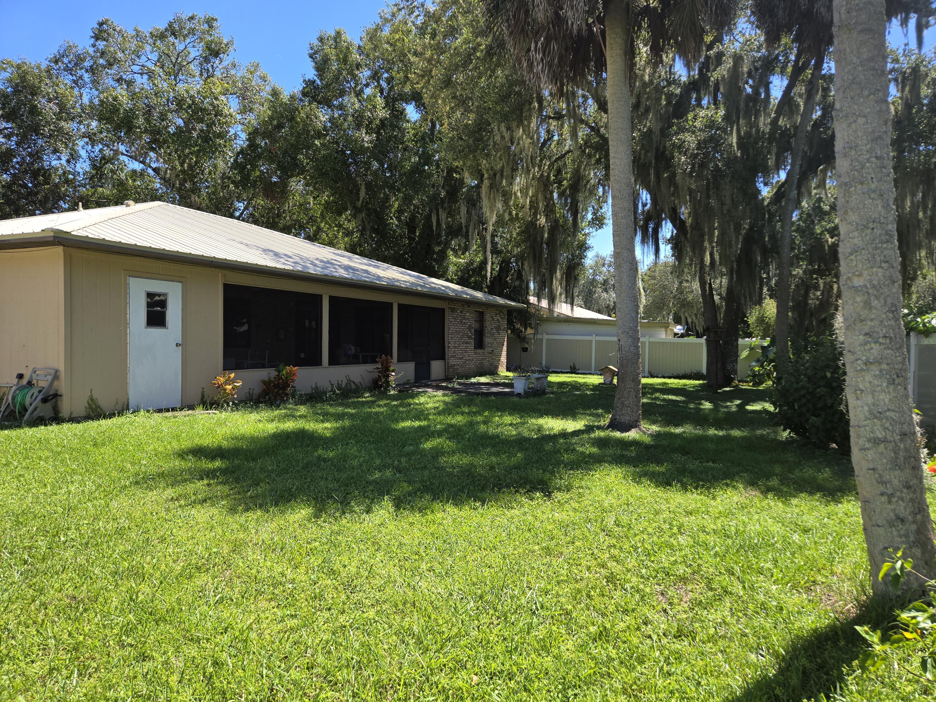 1453 Southwest 18th Terrace Okeechobee, FL 34974 - Photo 28 of 32 20250926_134629