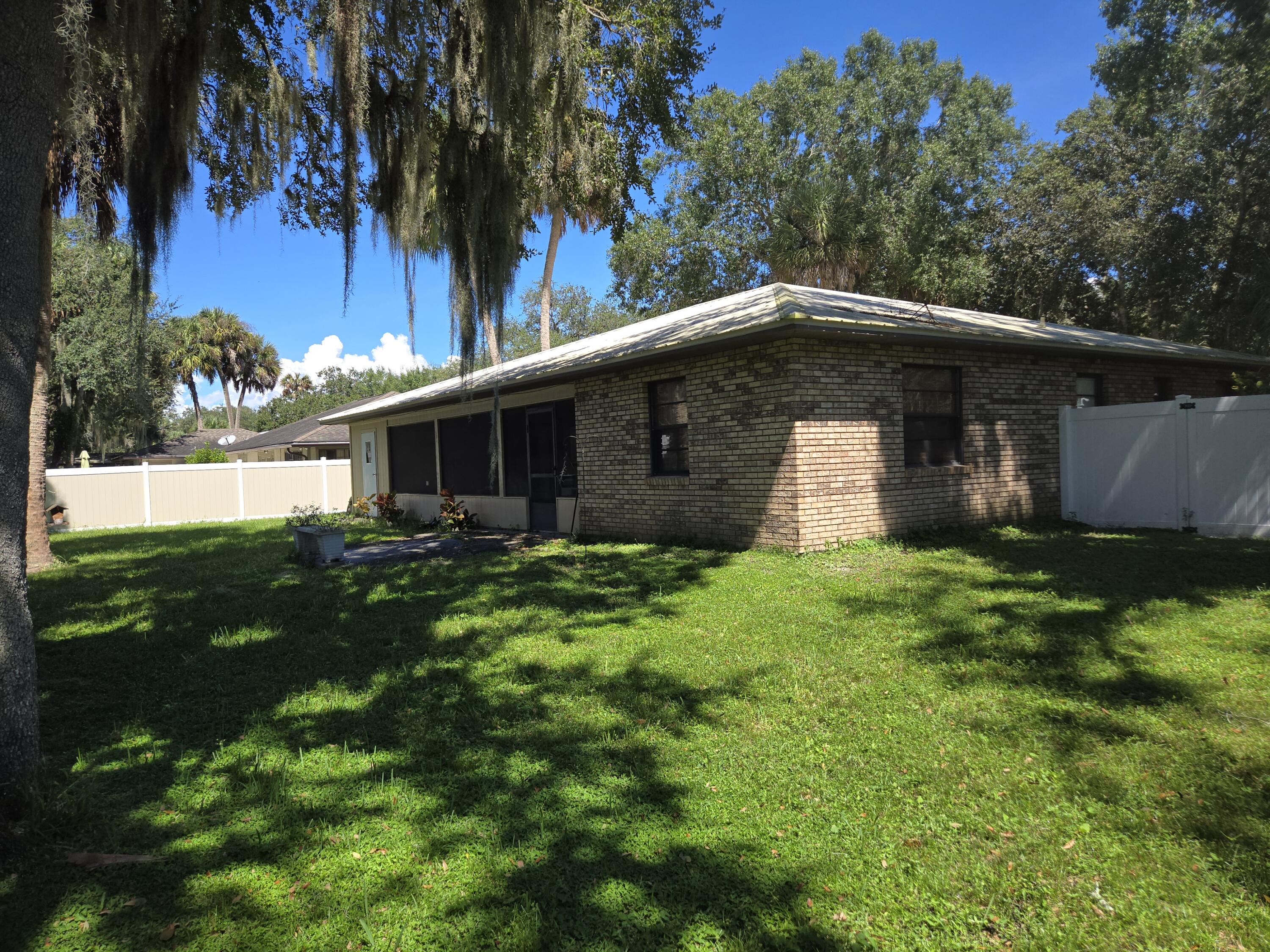 1453 Southwest 18th Terrace Okeechobee, FL 34974 - Photo 30 of 32 20250926_134721
