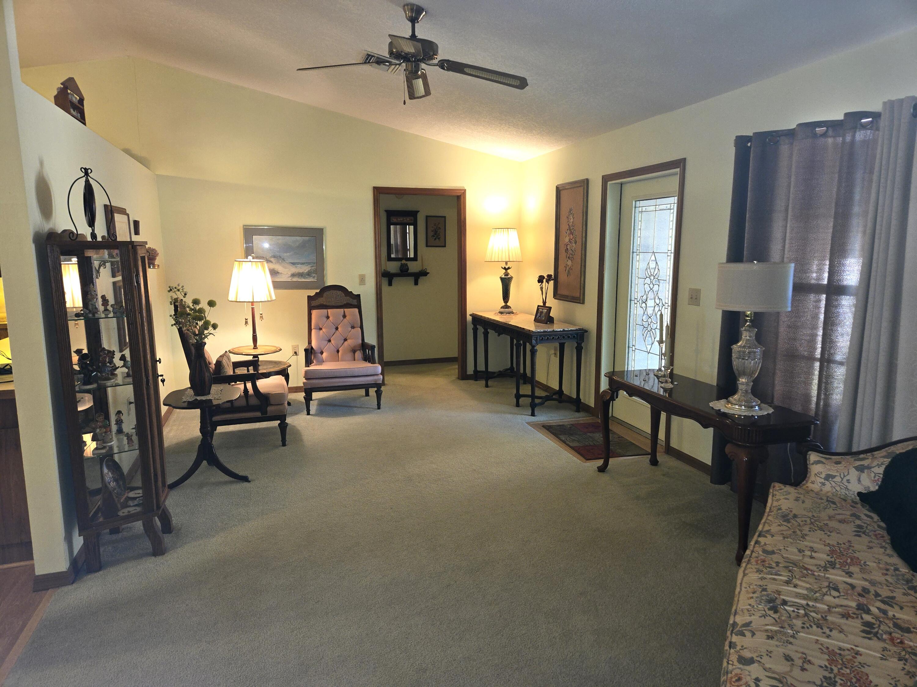 1453 Southwest 18th Terrace Okeechobee, FL 34974 - Photo 4 of 32 20250926_132711