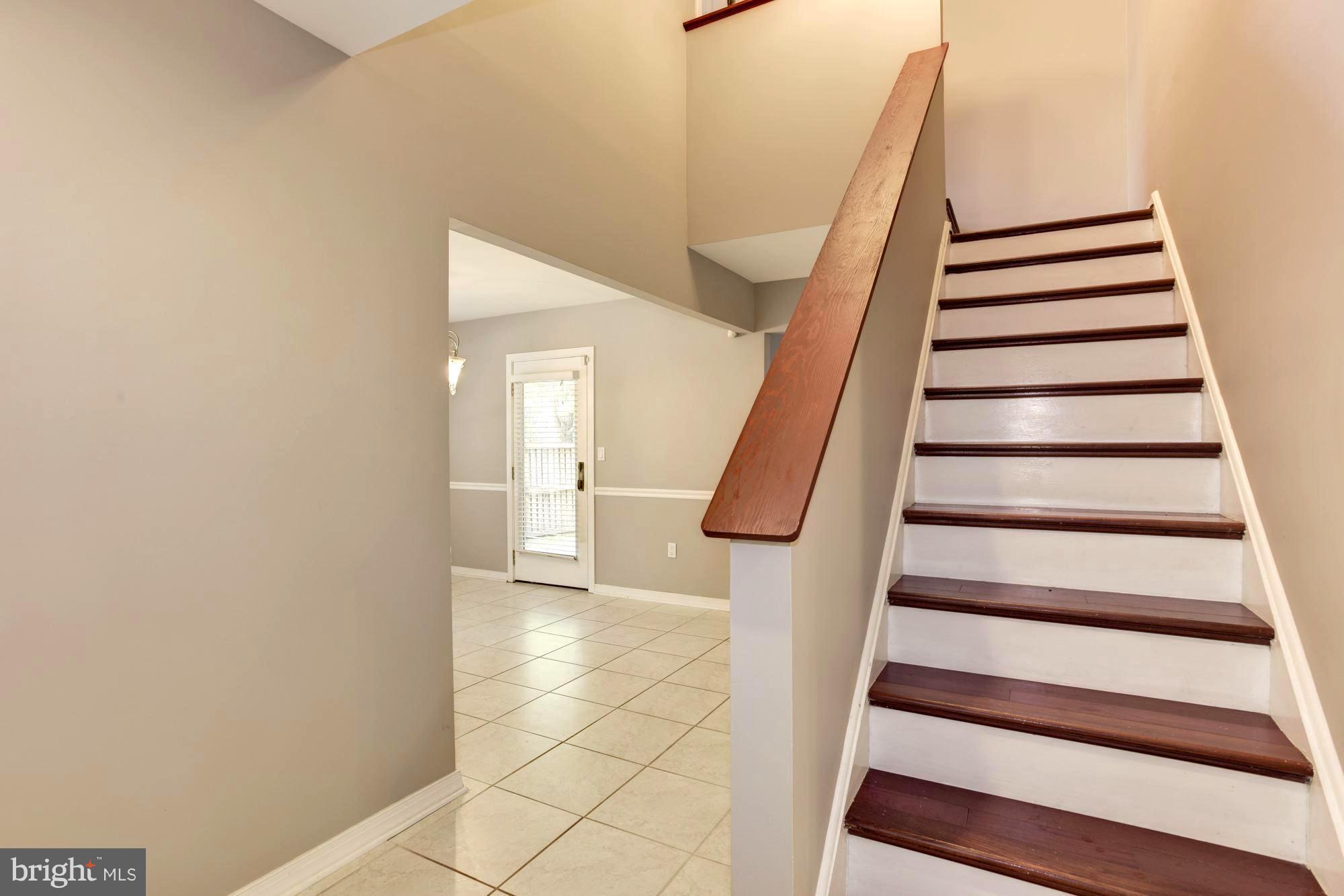 NEW Decorator Neutral Paint to Match Any Decor