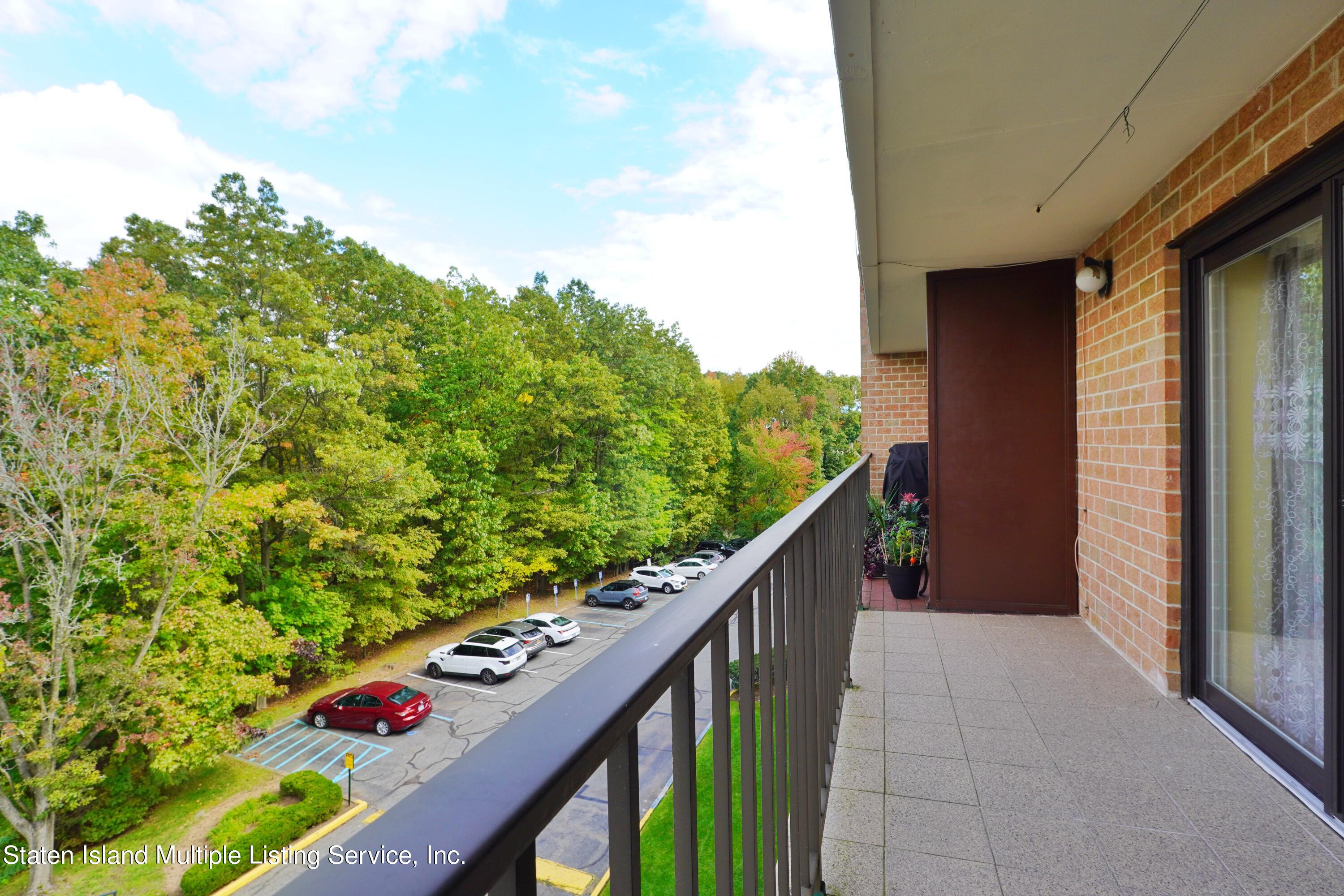 3465 Amboy Road, Unit 4J Staten Island, NY 10306 - Photo 11 of 31 11