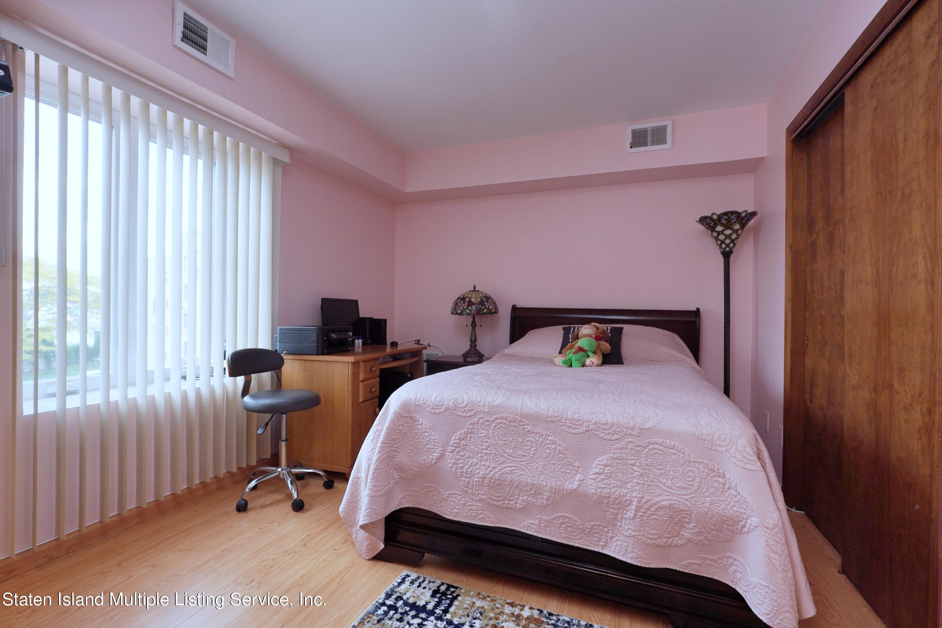 3465 Amboy Road, Unit 4J Staten Island, NY 10306 - Photo 25 of 31 25