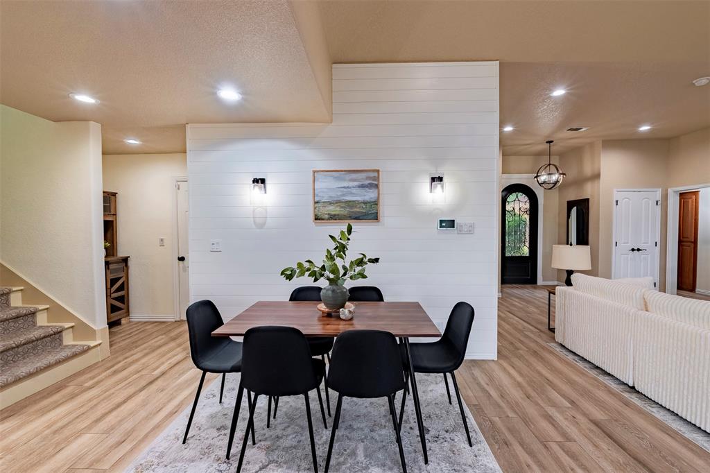 2325 River Road Granbury, TX 76048 - Photo 15 of 40 Centrally located dining space
