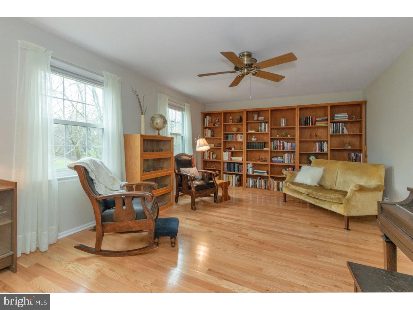 23 Barrington Road Belle Mead, NJ 08502 - Photo 4 of 23 Living Room