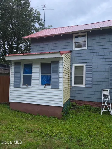 $69,900 | 2085 Highway 29A, Gloversville, NY 12078