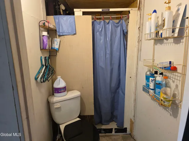 $69,900 | 2085 Highway 29A, Gloversville, NY 12078