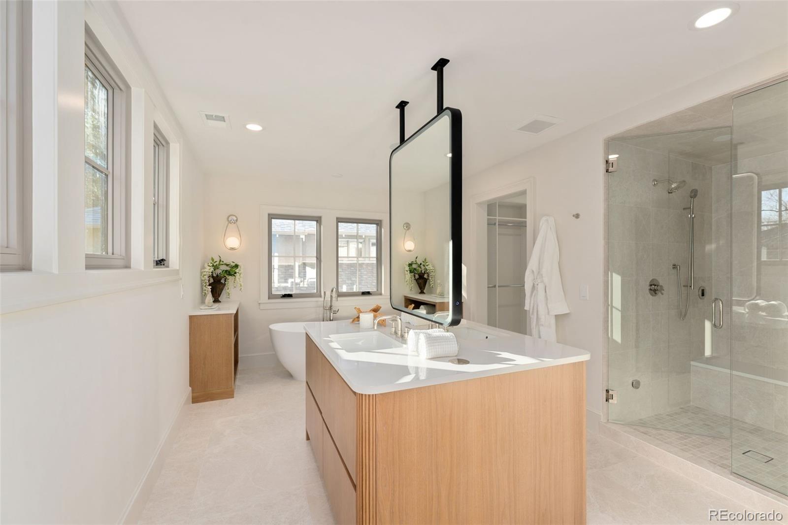 916 South High Street Denver, CO 80209 - Photo 21 of 45