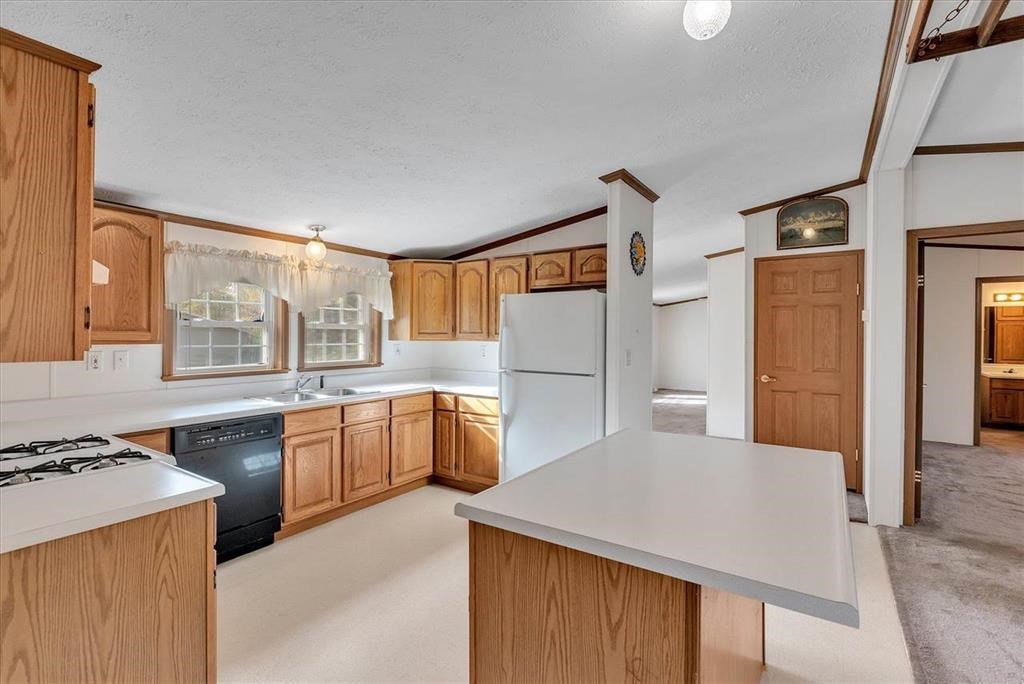 4088 Hicks Road Beaverton, MI 48612 - Photo 16 of 65