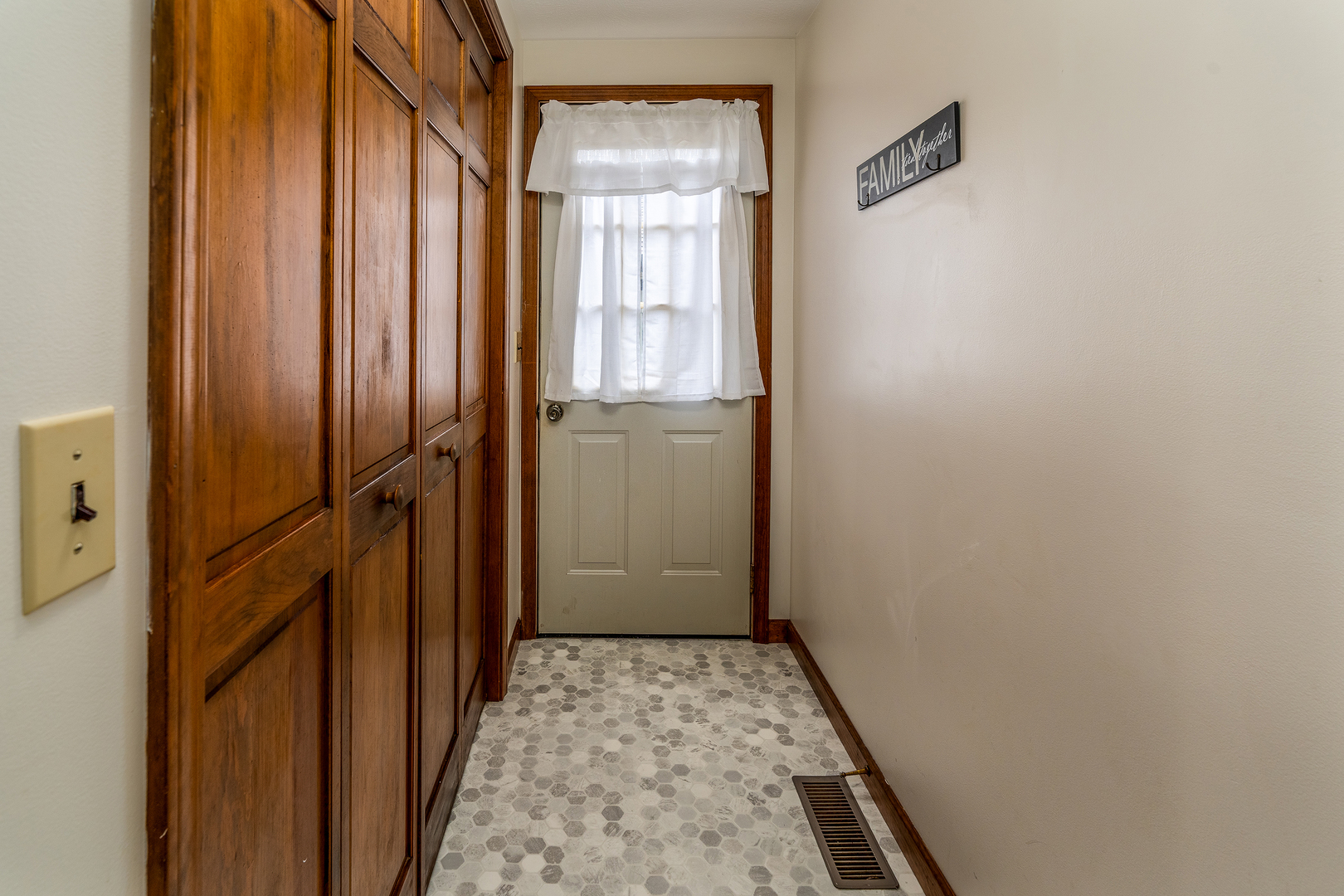 407 North Sims Street Royalton, IL 62983 - Photo 19 of 32