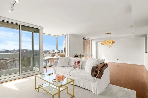 $3,250,000 | 975 Memorial Drive, Unit 908, Cambridge, MA 02138