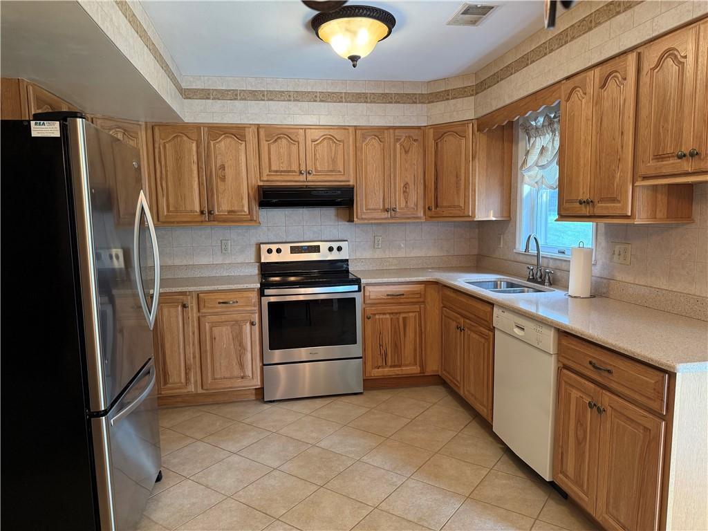 104 Sandro Street Indiana, PA 15701 - Photo 3 of 24 Gallery Image 3