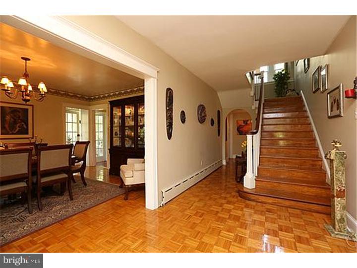 2445 Ashbourne Road Wyncote, PA 19095 - Photo 4 of 25 Foyer