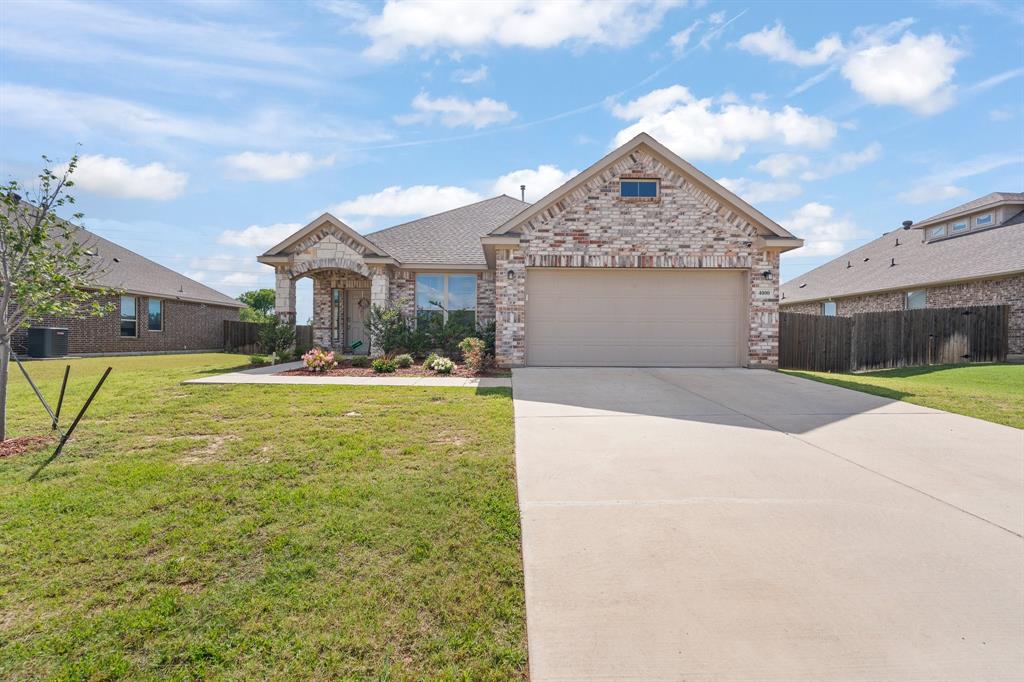 4000 Bendale Road Benbrook, TX 76116 - Photo 3 of 26