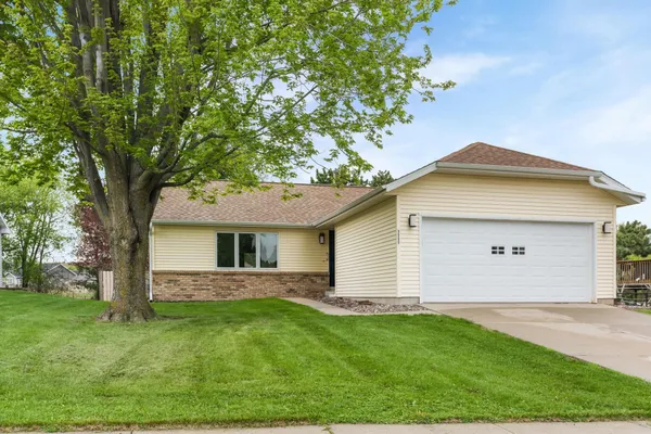 $379,000 | 1111 Spruce Drive, Baraboo, WI 53913