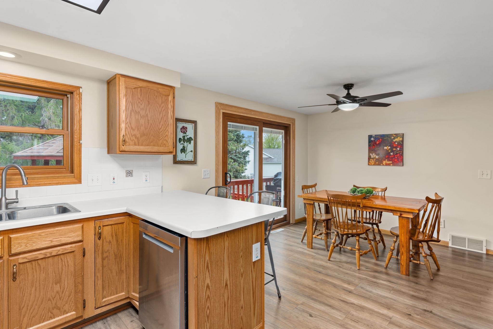 1111 Spruce Drive Baraboo, WI 53913 - Photo 13 of 33