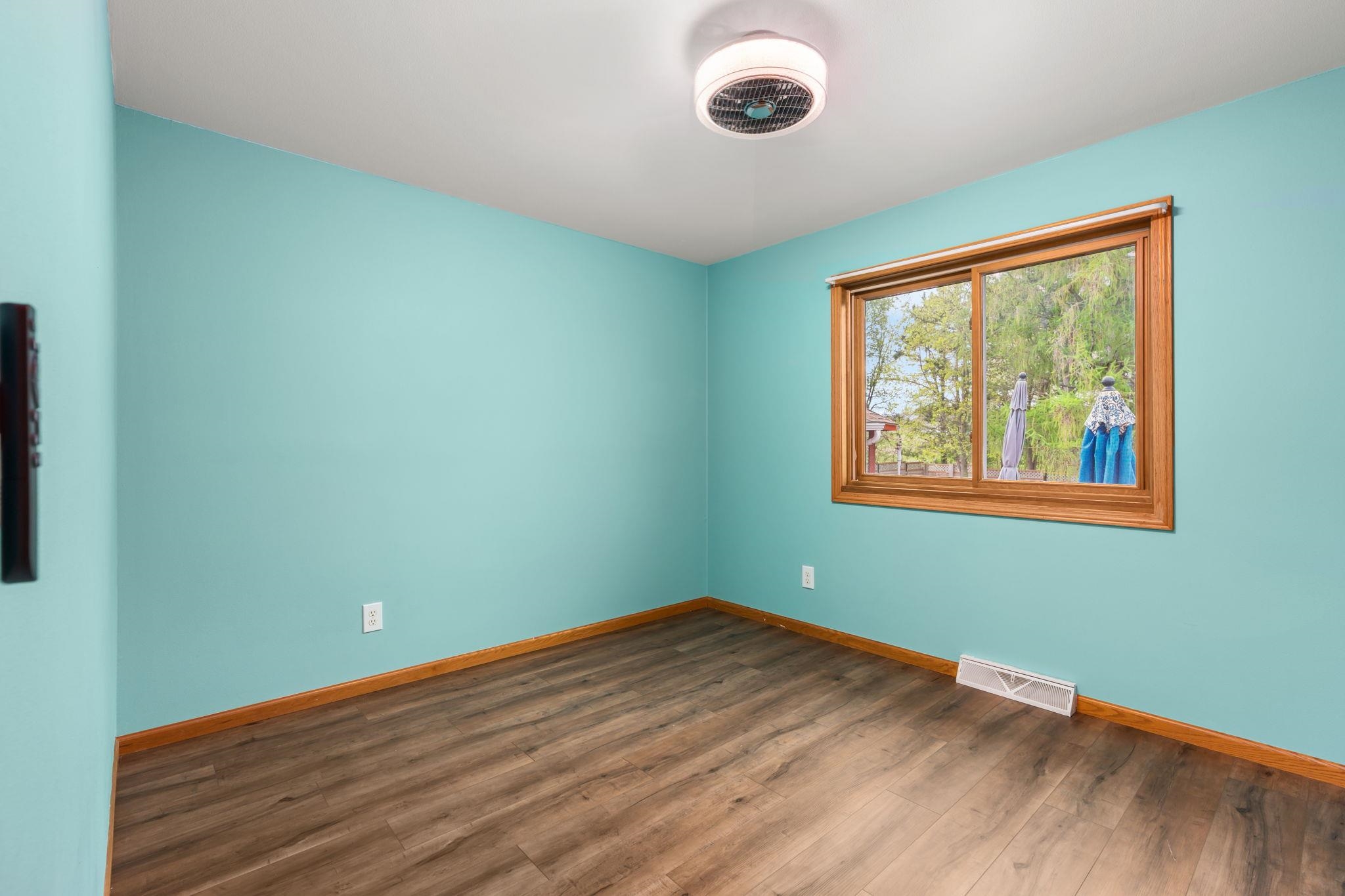 1111 Spruce Drive Baraboo, WI 53913 - Photo 23 of 33