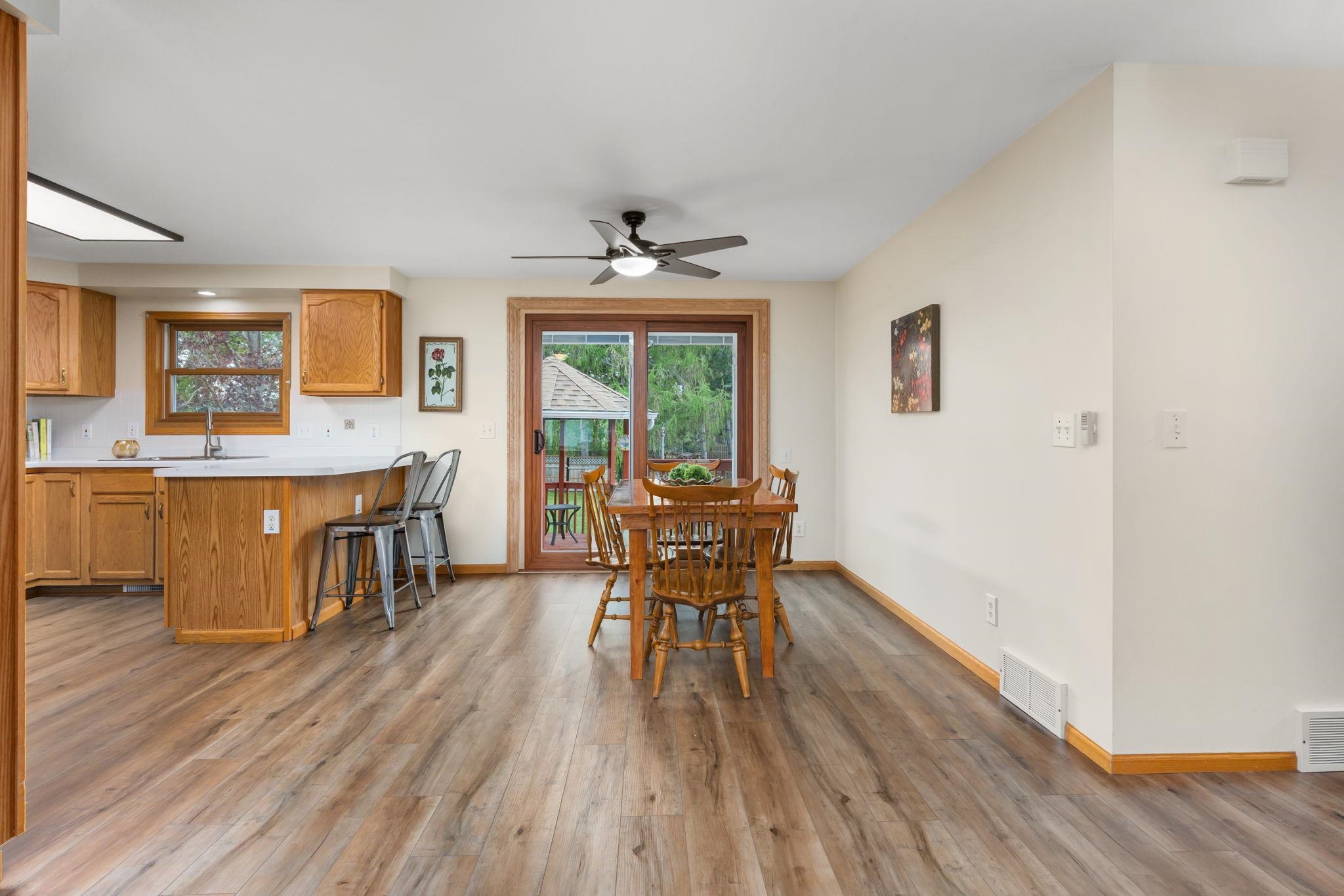 1111 Spruce Drive Baraboo, WI 53913 - Photo 8 of 33