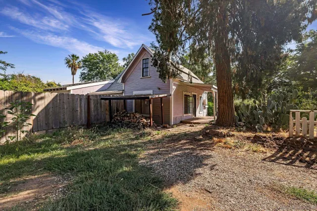 $339,000 | 498 East 8th Avenue, Chico, CA 95926