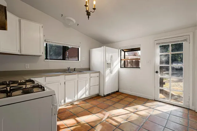 $339,000 | 498 East 8th Avenue, Chico, CA 95926