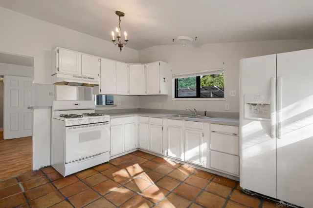 $339,000 | 498 East 8th Avenue, Chico, CA 95926