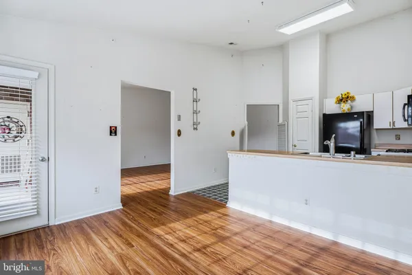 $344,900 | 10 Bandon Court, Unit 301, Lutherville-Timonium, MD 21093