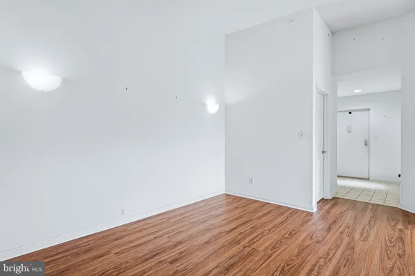 $344,900 | 10 Bandon Court, Unit 301, Lutherville-Timonium, MD 21093