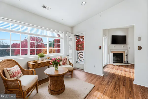 $344,900 | 10 Bandon Court, Unit 301, Lutherville-Timonium, MD 21093