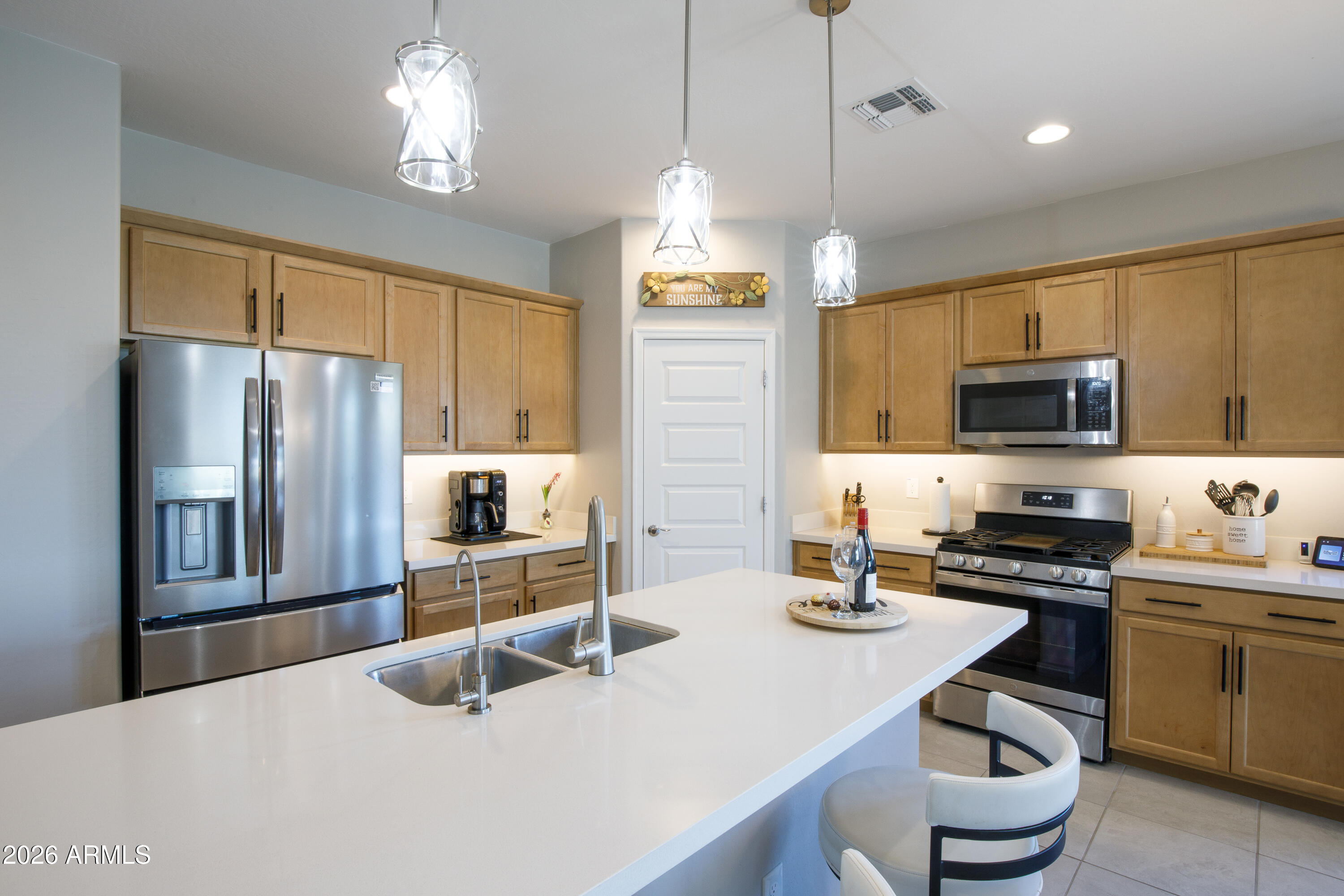 12868 West Ocotillo Road Glendale, AZ 85307 - Photo 3 of 19 Gourmet Kitchen