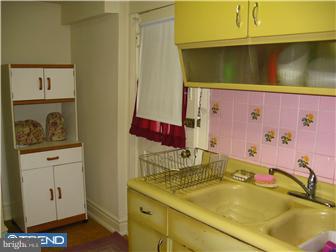 203 Heather Road Upper Darby, PA 19082 - Photo 7 of 12