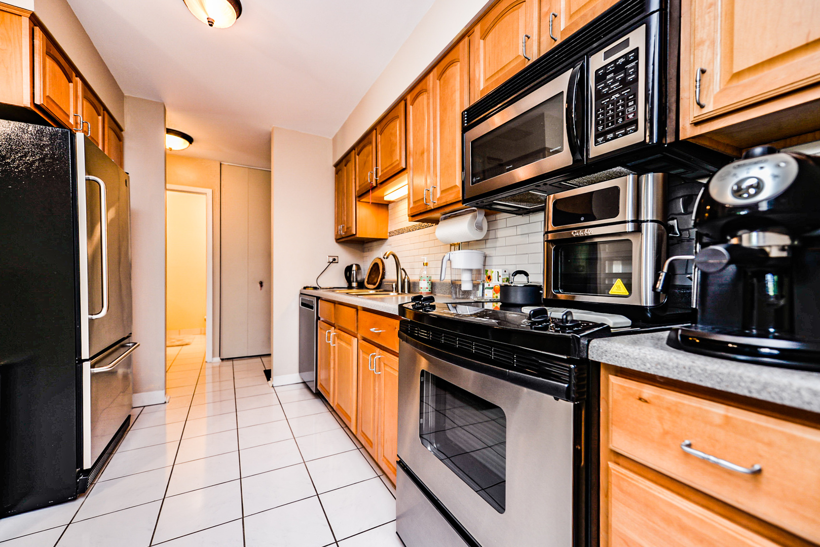 1415 East Central Road, Unit 206A Arlington Heights, IL 60005 - Photo 3 of 39