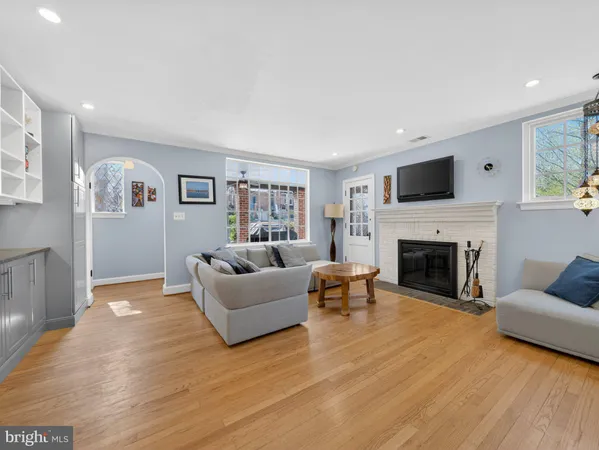 $1,420,000 | 2119 Huidekoper Place Northwest, Washington, DC 20007