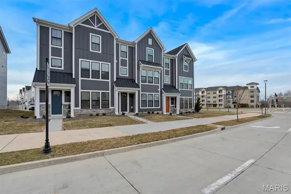 $4,900 | 306 Indigo Court, Chesterfield, MO 63005