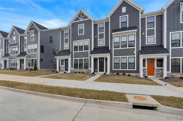 $4,900 | 306 Indigo Court, Chesterfield, MO 63005