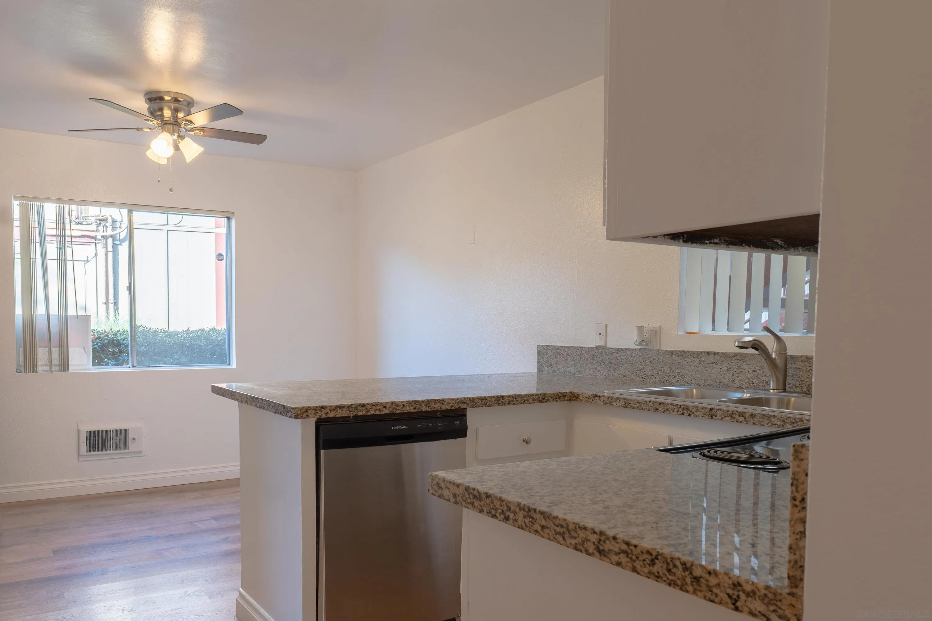 5513 Adobe Falls Road, Unit 2 San Diego, CA 92120 - Photo 14 of 40 Primary Bedroom