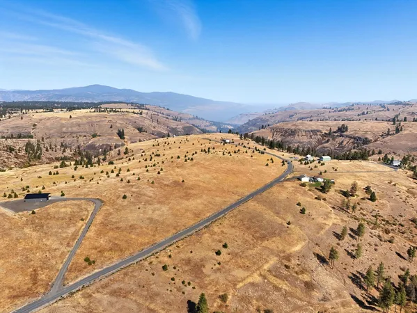 $200,000 | 35705 Arm View Lane North, Creston, WA 99117