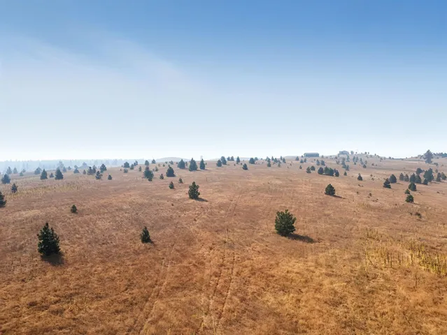 $200,000 | 35705 Arm View Lane North, Creston, WA 99117