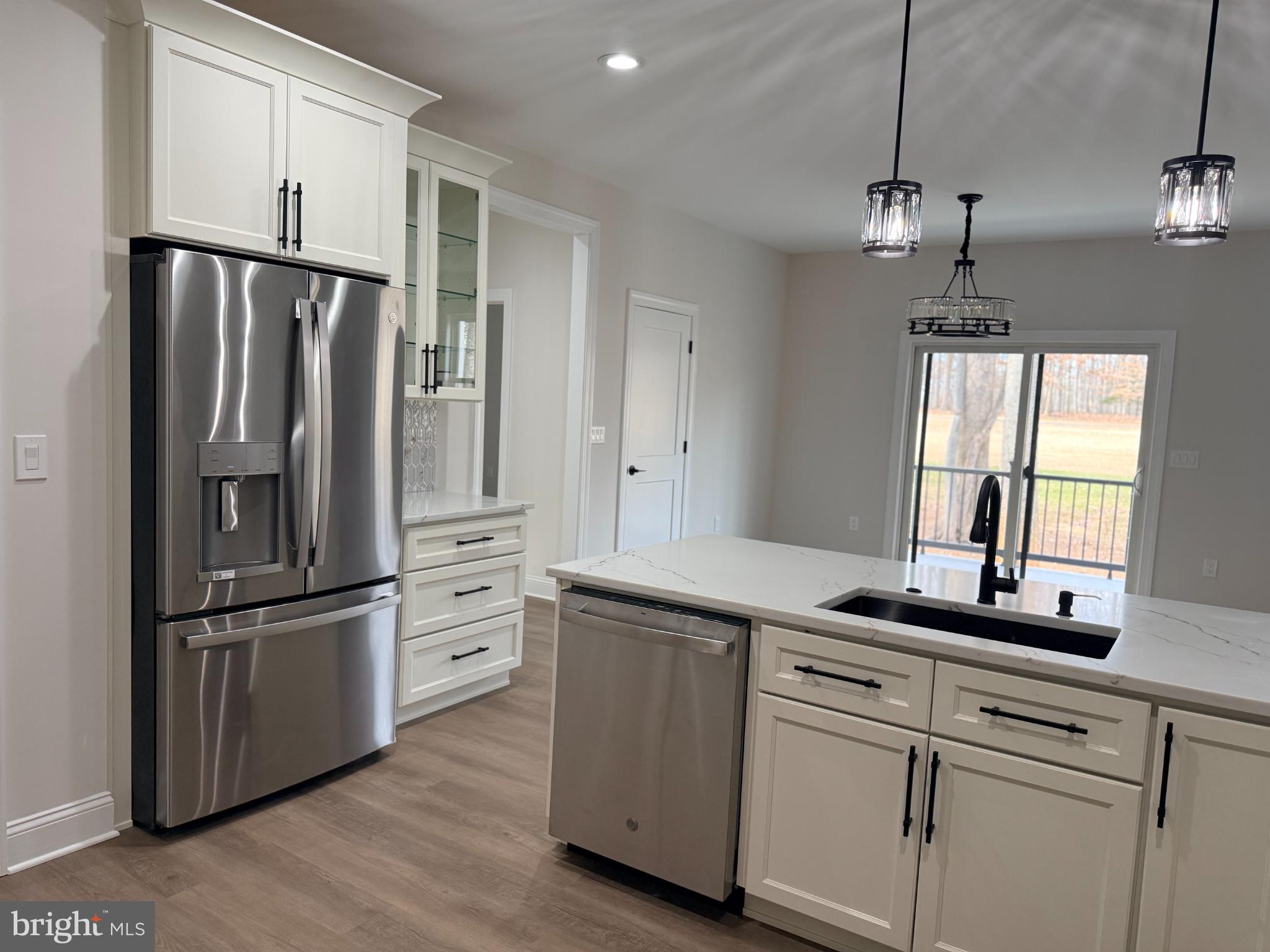 501 Gold Valley Road Locust Grove, VA 22508 - Photo 65 of 85 Modern kitchen with sleek appliances.