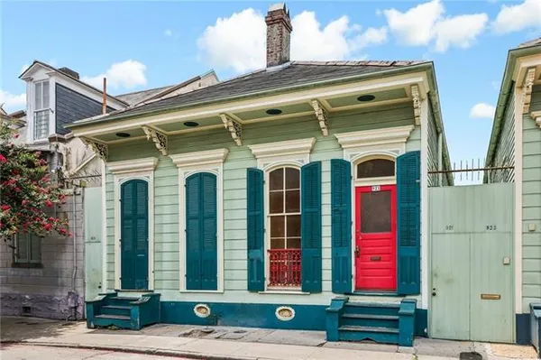 $2,200 | 921 Bourbon Street, New Orleans, LA 70116
