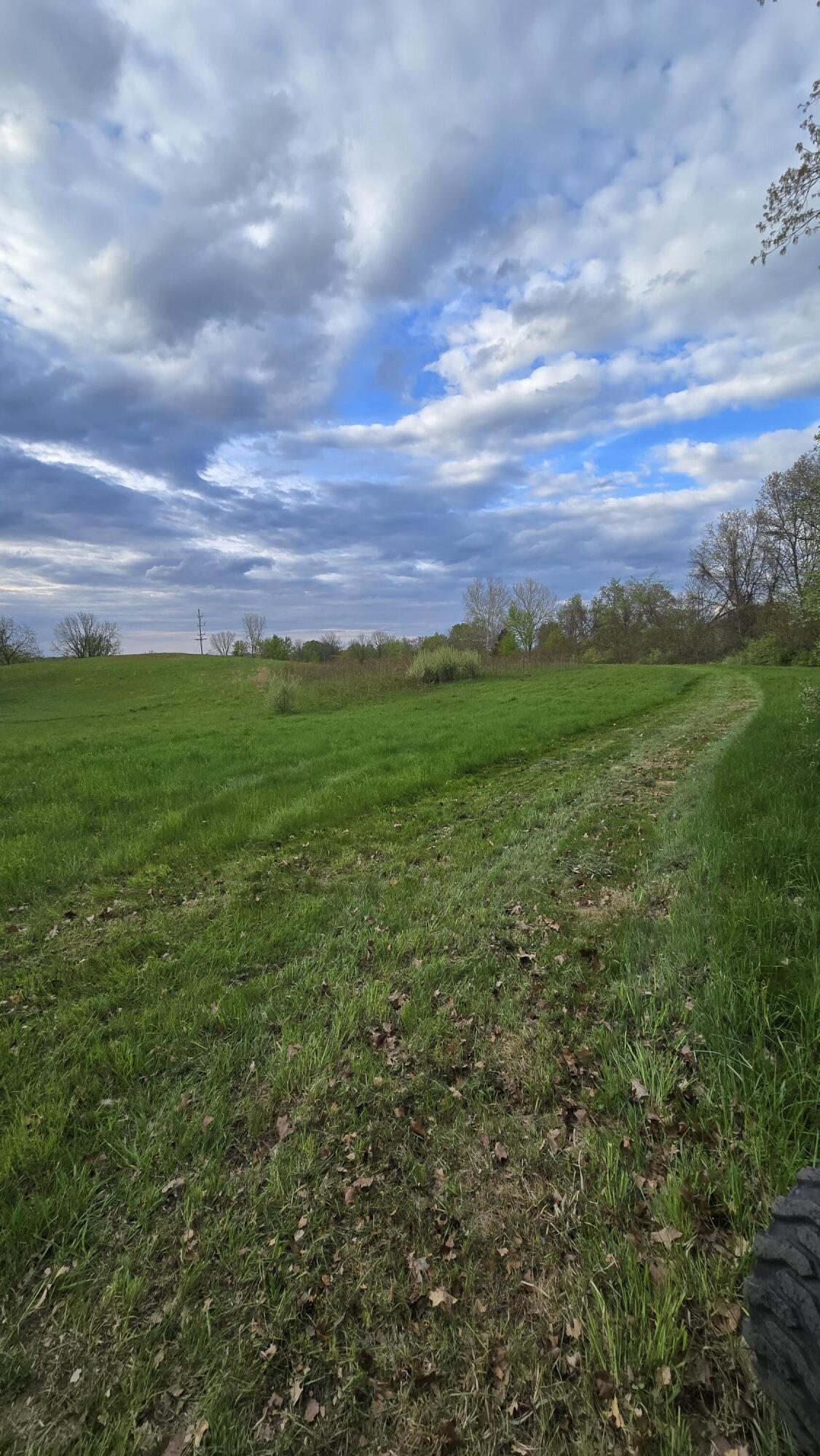 690 Pierce Road Plainwell, MI 49080 - Photo 4 of 70 20260506_191905