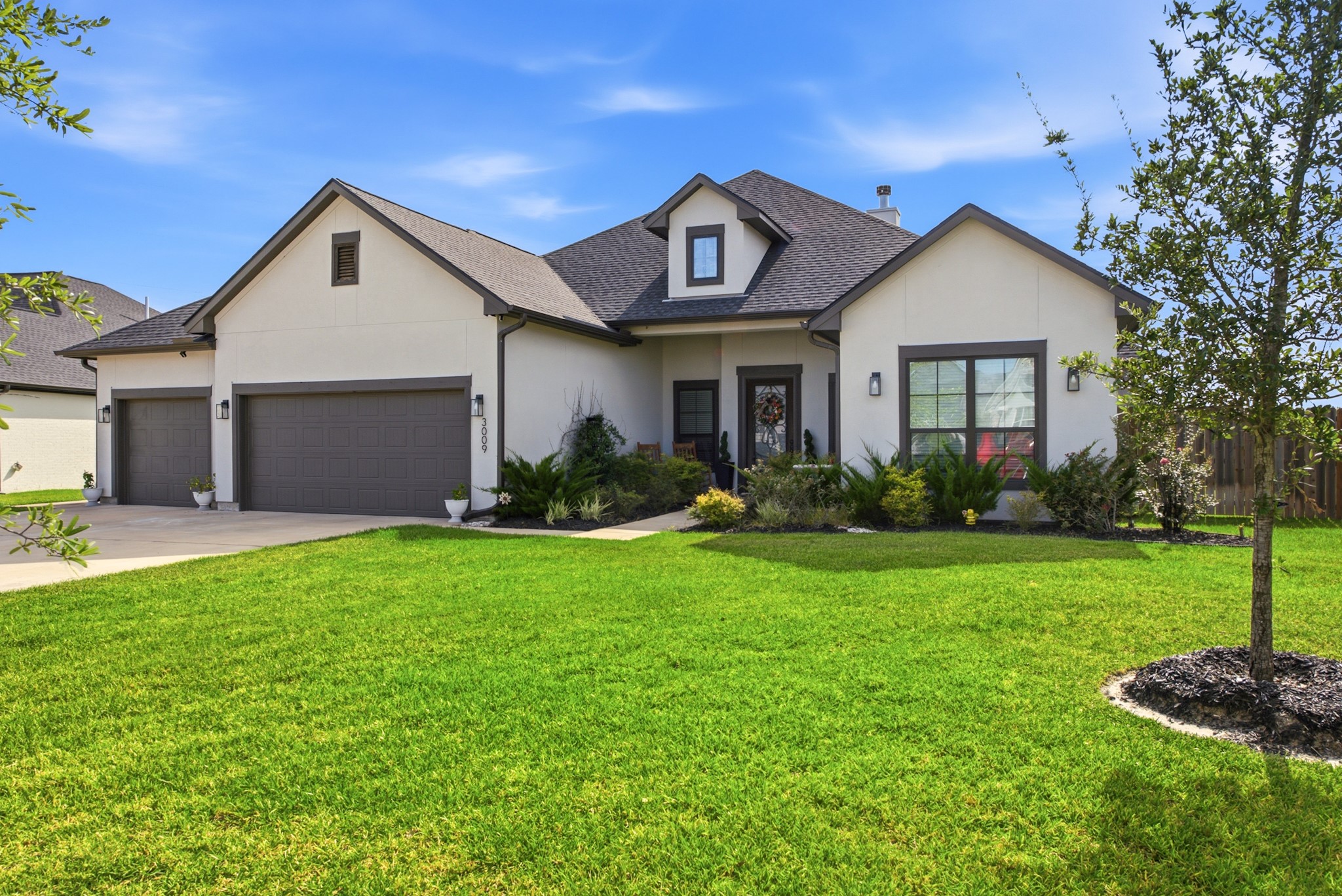 3009 Wolfpack Loop Bryan, TX 77808 - Photo 2 of 23 Gallery Image 2
