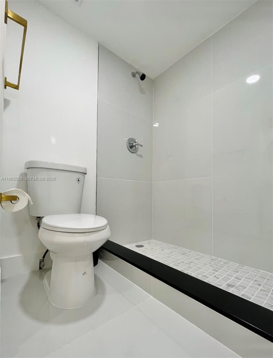 1063 Southwest 142nd Avenue, Unit A Miami, FL 33184 - Photo 7 of 9